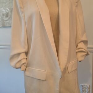 ZARA Elegant Cream Women's Blazer